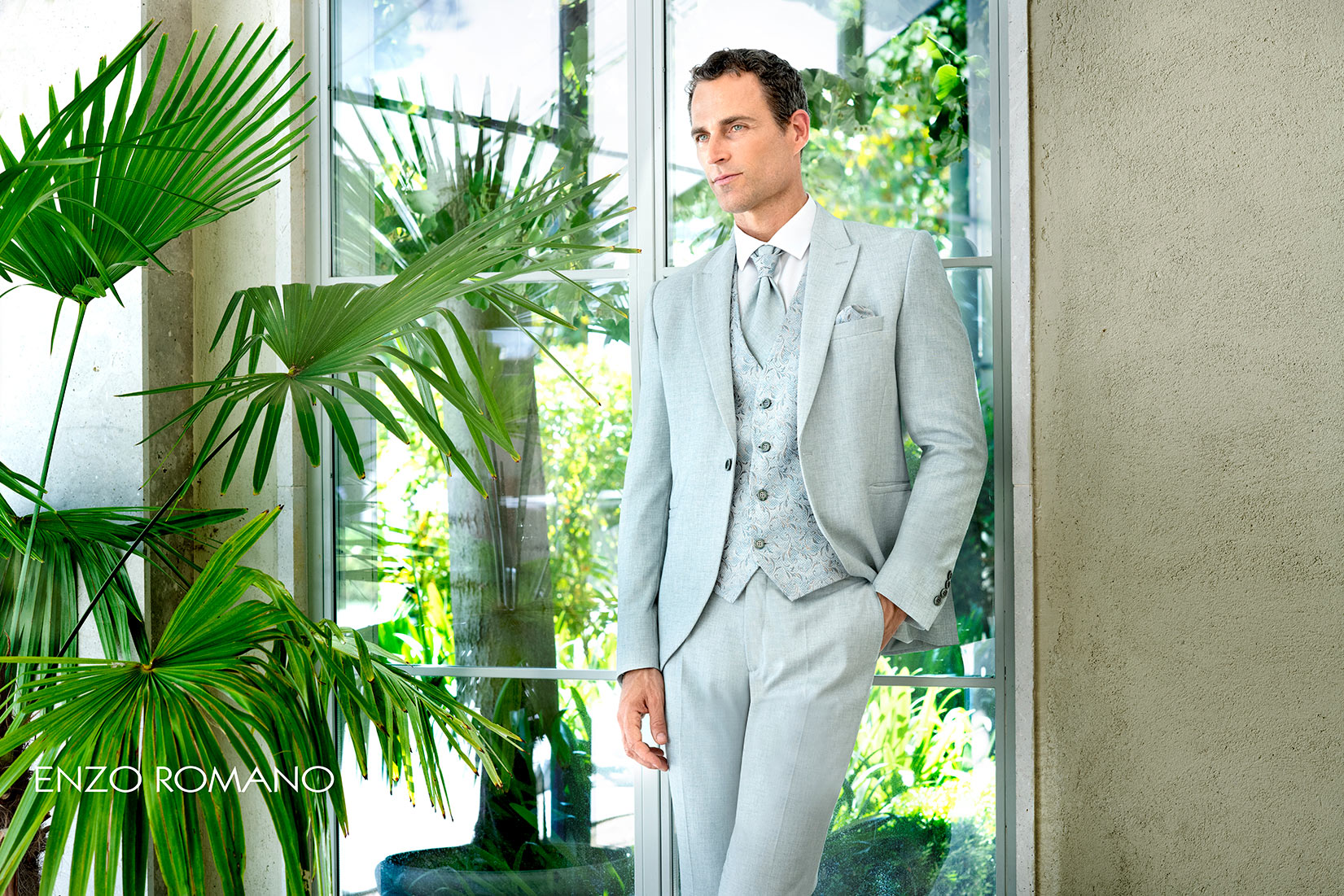 Trajes de ceremonia de la marca ENZO ROMANO en Verdú Ceremonia, Especialistas en trajes de boda y complementos para hombre en Valdepeñas, Ciudad Real