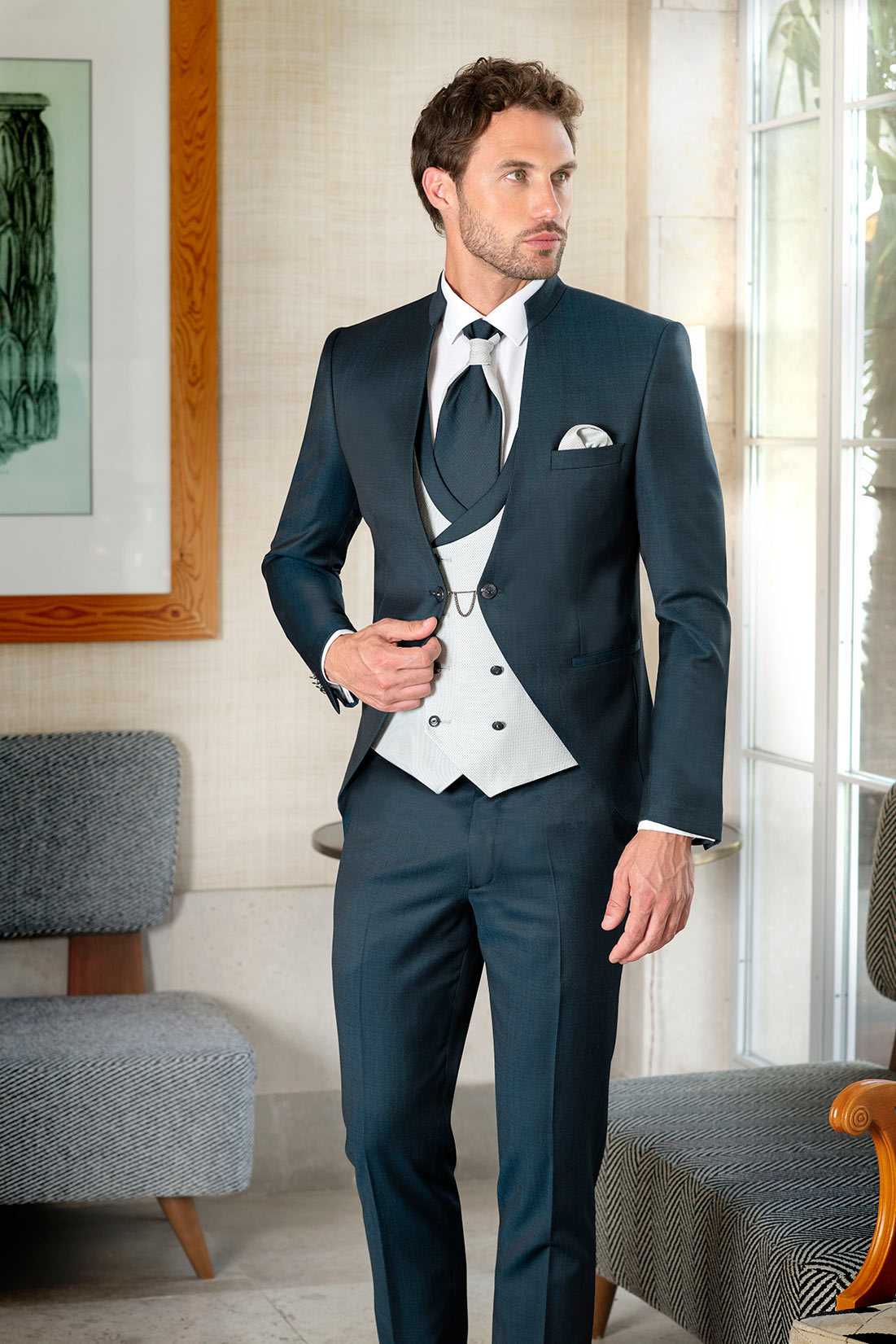 Trajes de ceremonia de la marca ENZO ROMANO en Verdú Ceremonia, Especialistas en trajes de boda y complementos para hombre en Valdepeñas, Ciudad Real